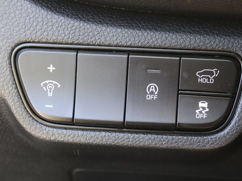Certified 2025 Kia Seltos EX w/ EX Sunroof Package AWD/4WD image 25