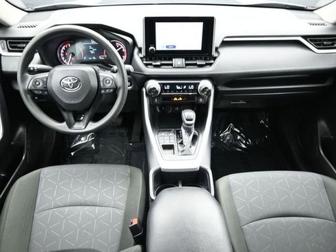 Used 2025 Toyota RAV4 XLE image 15