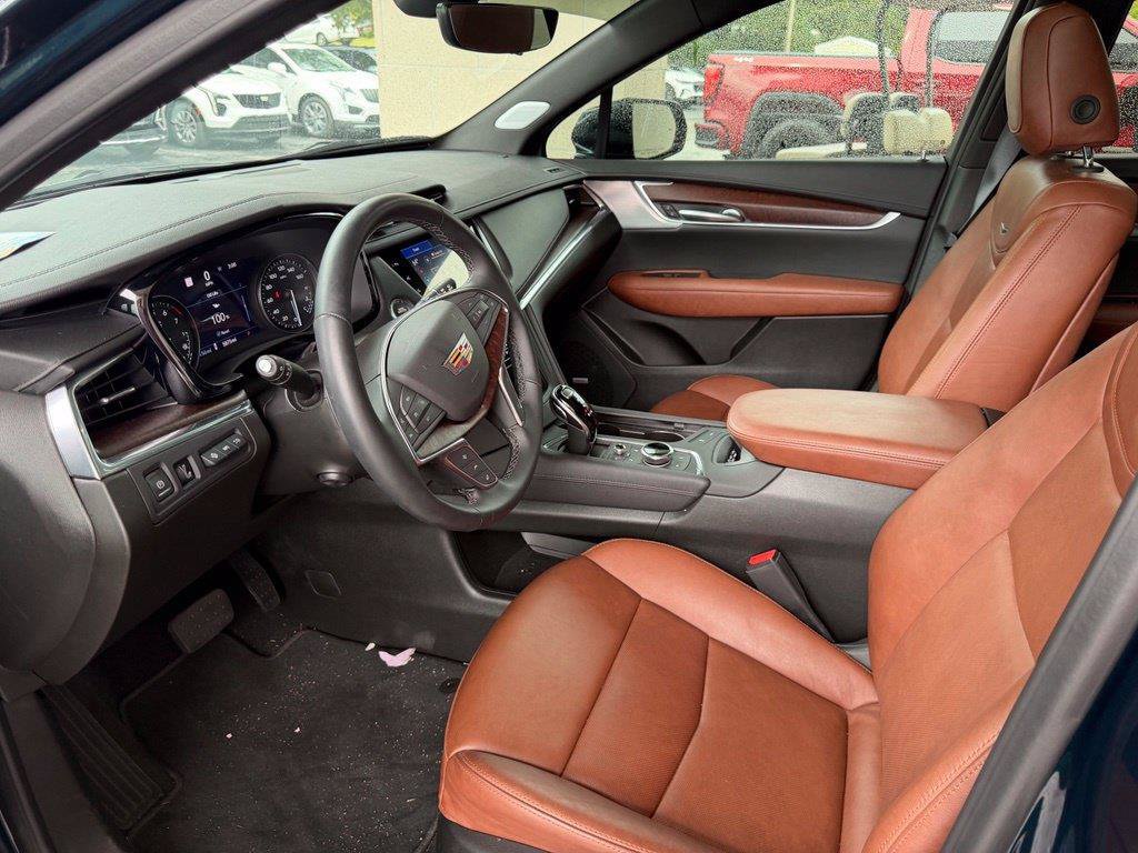 Used 2026 Cadillac XT5 Premium Luxury w/ Driver Assist Package FWD image 12