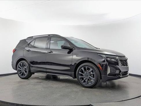 Used 2022 Chevrolet Equinox RS FWD image 11