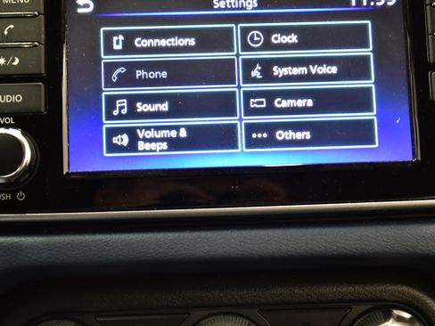 Used 2025 Nissan Versa SV FWD image 24