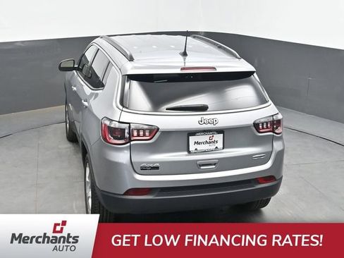 Used 2022 Jeep Compass Latitude AWD/4WD image 37