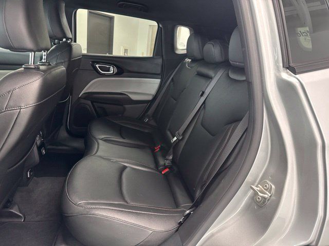 Used 2024 Jeep Compass Limited AWD/4WD image 21