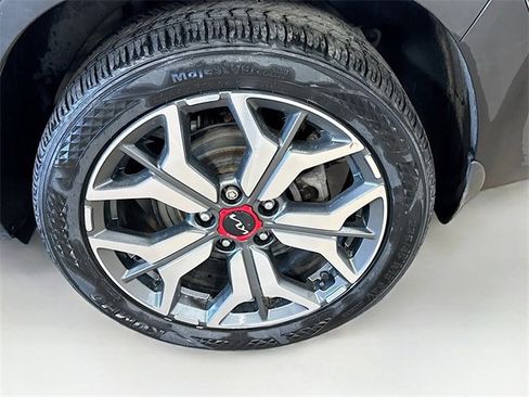 Used 2023 Kia Seltos SX image 10