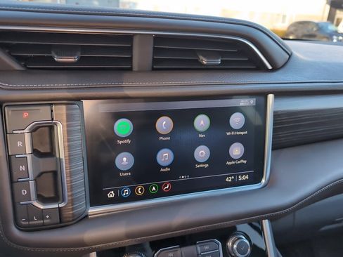 Used 2021 GMC Yukon Denali w/ Denali Ultimate Package image 30