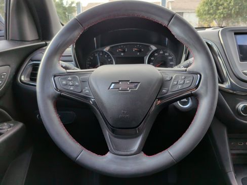 Used 2023 Chevrolet Equinox RS image 18