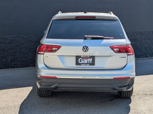 Used 2022 Volkswagen Tiguan SE AWD/4WD image 6