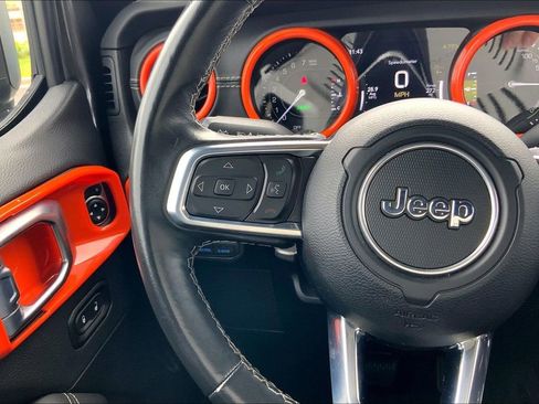 Used 2021 Jeep Wrangler Unlimited Sahara image 17