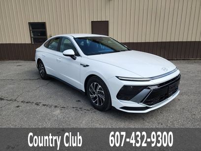 New 2026 Hyundai Sonata Blue