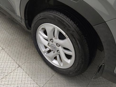 Used 2022 Hyundai Venue SE FWD image 31