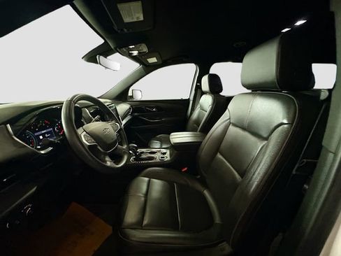 Used 2023 Chevrolet Traverse RS image 23