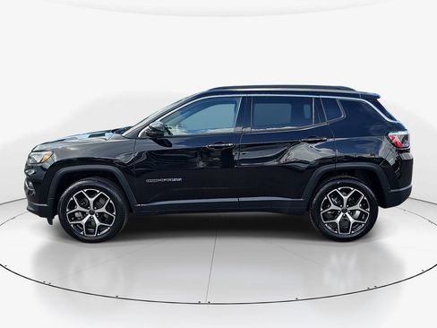 Used 2025 Jeep Compass Limited AWD/4WD image 10