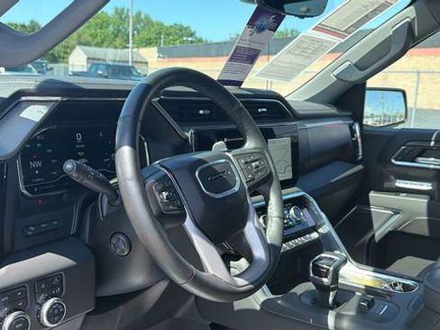 Used 2024 GMC Sierra 1500 Denali w/ Denali Reserve Package AWD/4WD image 11