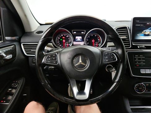 Used 2016 Mercedes-Benz GLE 400 4MATIC w/ Parking Assist Package image 18