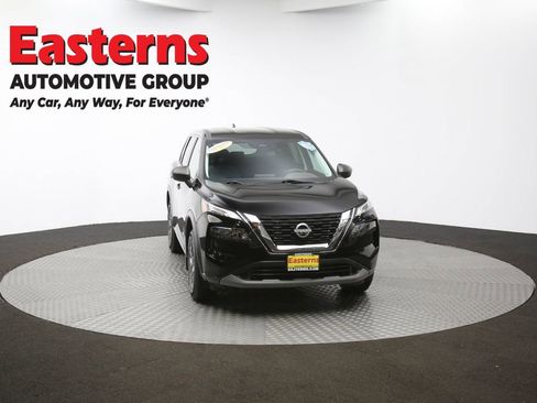 Used 2022 Nissan Rogue S image 48