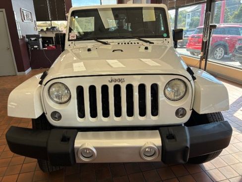 Used 2014 Jeep Wrangler Unlimited Sahara w/ Connectivity Group image 5