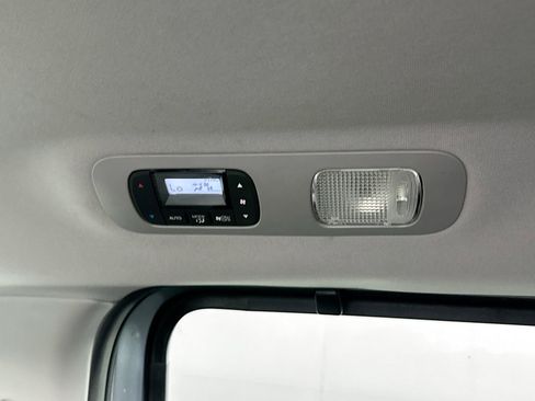 Used 2023 Honda Odyssey EX-L image 27