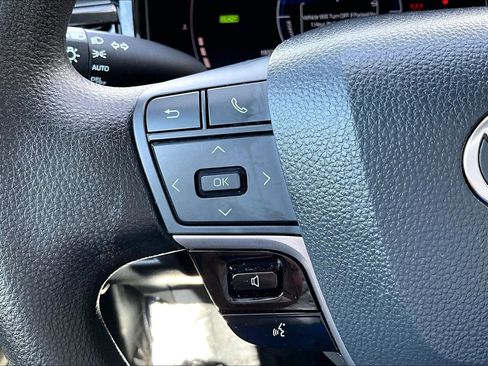 Used 2025 Toyota Camry LE FWD image 17