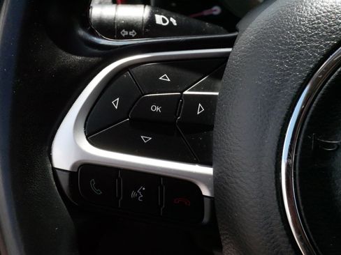 Used 2018 Jeep Compass Trailhawk AWD/4WD image 28