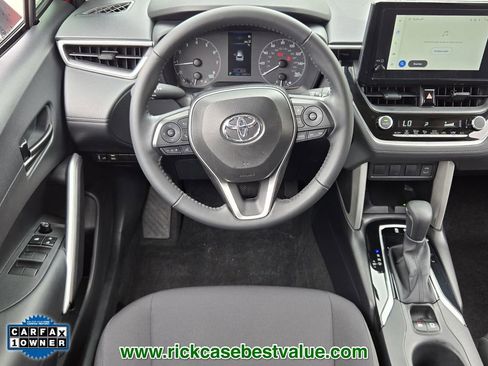 Used 2024 Toyota Corolla Cross LE w/ Moonroof Package FWD image 14