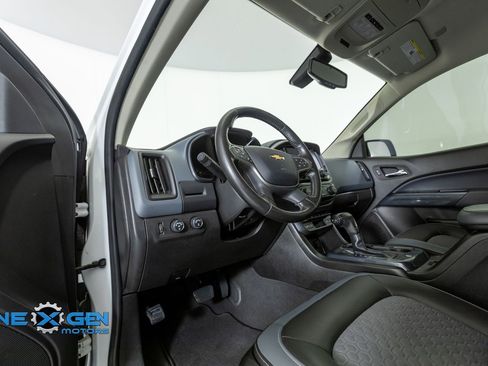 Used 2020 Chevrolet Colorado Z71 image 10