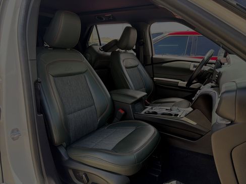 Certified 2022 Ford Explorer Timberline w/ Timberline Technology Package AWD/4WD image 26