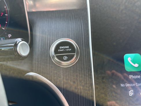 Certified 2026 Mercedes-Benz GLC 300 4MATIC image 13