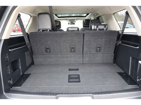 Used 2019 Ford Expedition Max Platinum image 37