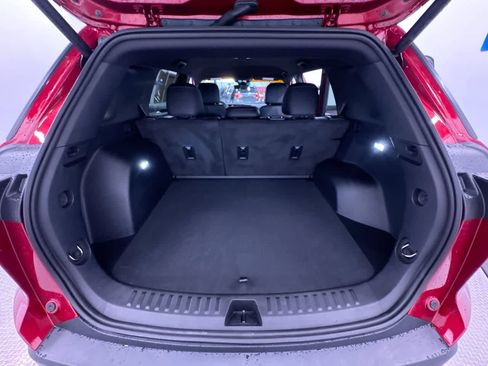 Used 2025 Chevrolet Equinox LT w/ Convenience Package II FWD image 43