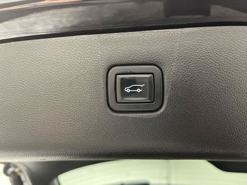Used 2023 Chevrolet Blazer LT w/ Convenience Package AWD/4WD image 32