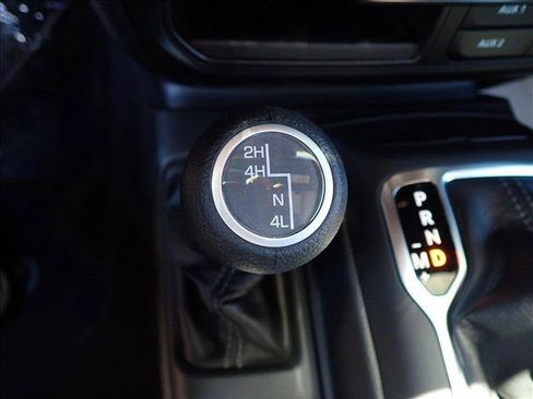 New 2025 Jeep Gladiator Sport image 19