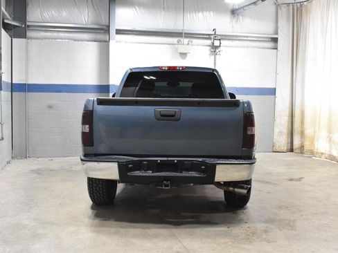 Used 2011 Chevrolet Silverado 1500 LS RWD image 16