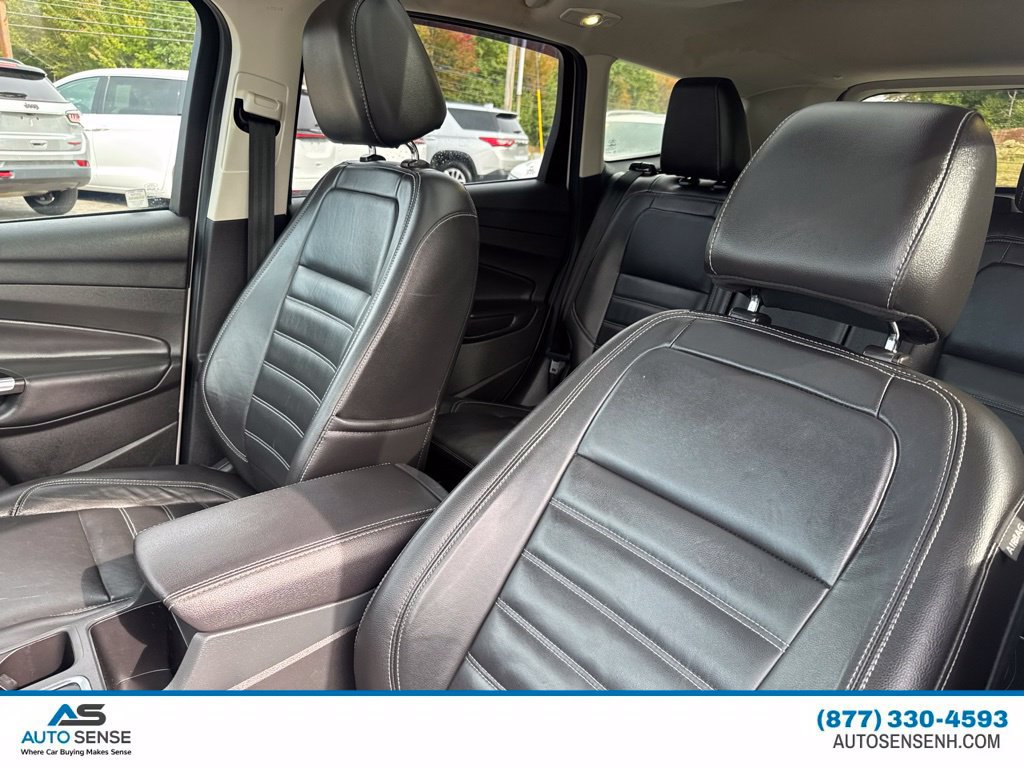 Used 2017 Ford Escape Titanium AWD/4WD image 13