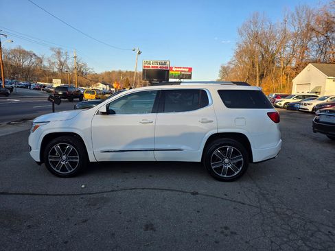 Used 2019 GMC Acadia Denali image 8
