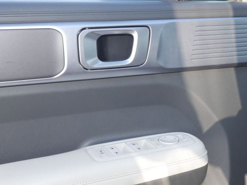 Used 2025 Hyundai Santa Fe SEL AWD/4WD image 39