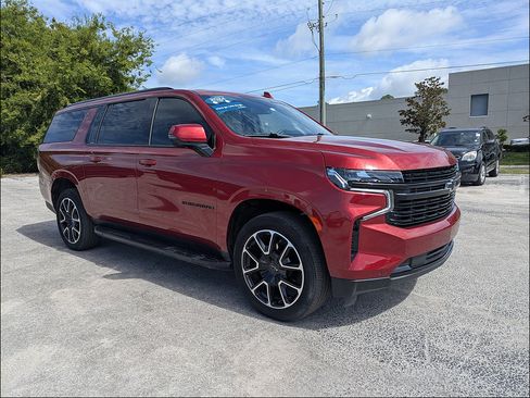 Used 2024 Chevrolet Suburban RST w/ Luxury Package RWD image 1