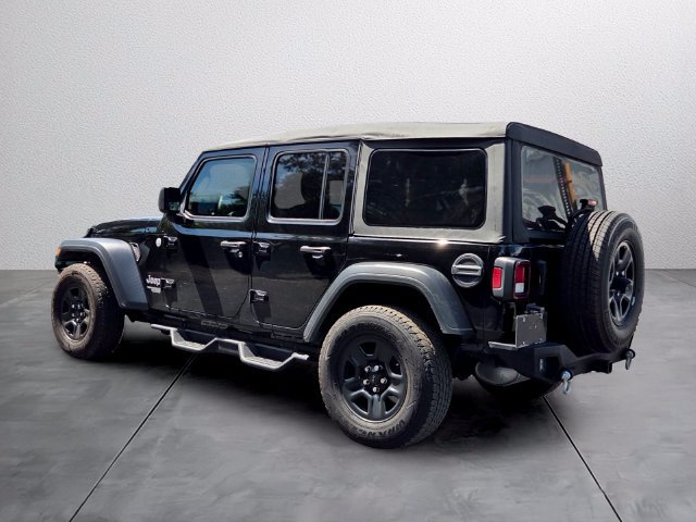 Used 2018 Jeep Wrangler Unlimited Sport AWD/4WD image 3