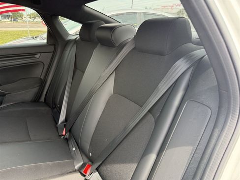 Used 2023 Honda Civic Sport image 14