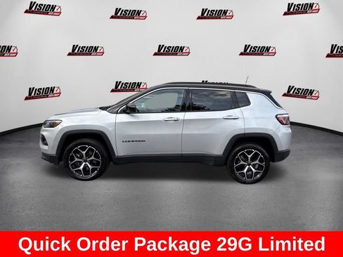 Used 2026 Jeep Compass Limited AWD/4WD image 10