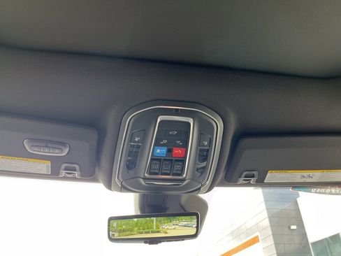 New 2026 Jeep Grand Cherokee L Limited AWD/4WD image 10