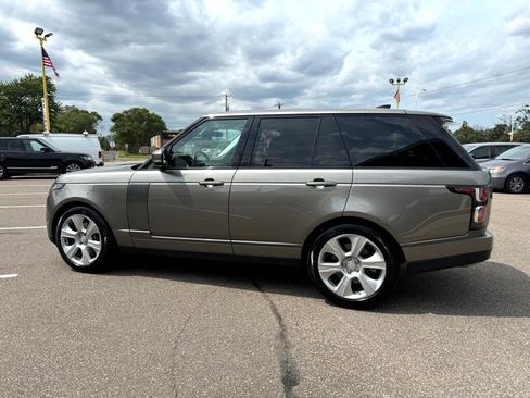 Used 2018 Land Rover Range Rover HSE image 11