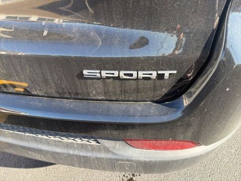 Used 2022 Jeep Compass Sport image 9