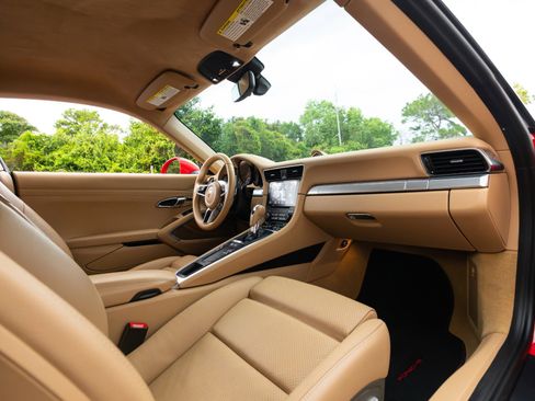 Used 2017 Porsche 911 Carrera RWD image 7