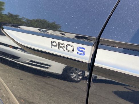 Certified 2023 Volkswagen ID.4 Pro S RWD image 6