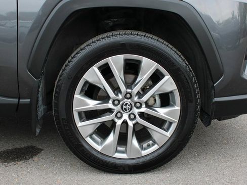 Used 2023 Toyota RAV4 XLE Premium image 42