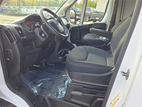 Used 2021 RAM ProMaster 2500 w/ Convenience Group image 23
