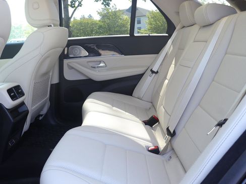 Used 2024 Mercedes-Benz GLE 450 4MATIC image 13