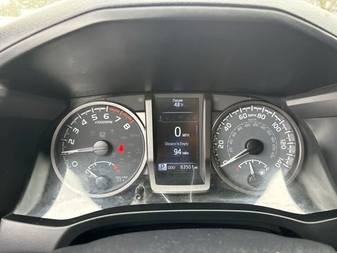 Used 2021 Toyota Tacoma TRD Sport image 12