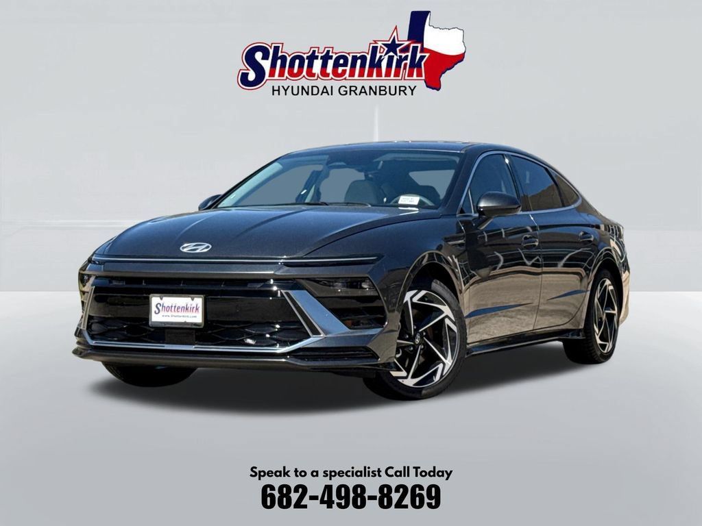 Used 2026 Hyundai Sonata SEL FWD image 1