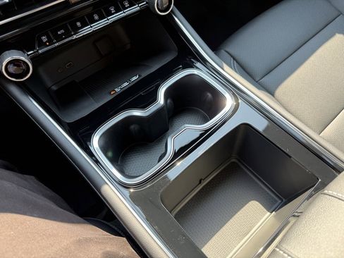 New 2026 Chevrolet Traverse LT w/ Enhanced Driving Package image 26